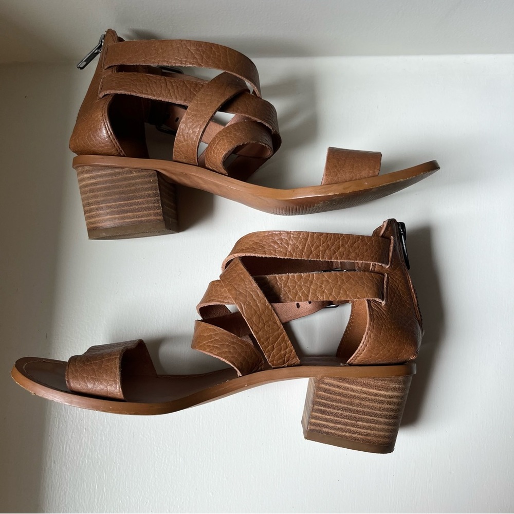 Madewell Lora Block Heel in Tan Leather - Picture 6 of 9